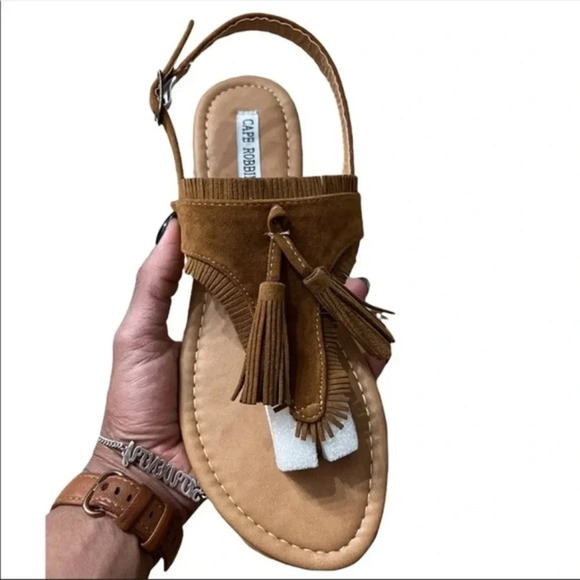 Cape Robbin Boho Tassel Sandals | Tan Fringe Thong Summer Flats - Picture 1 of 4